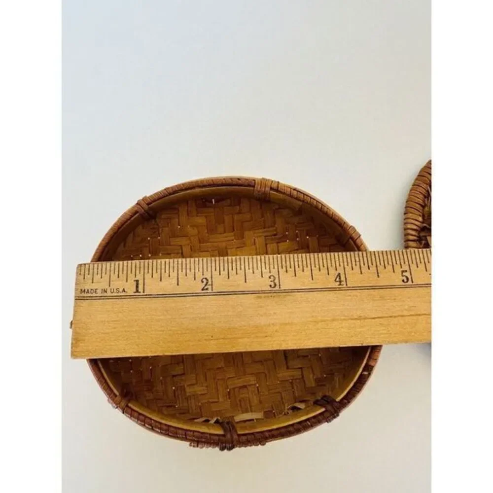 Rattan Turtle Armadillo Basket with Lid ‎ Decorative Box